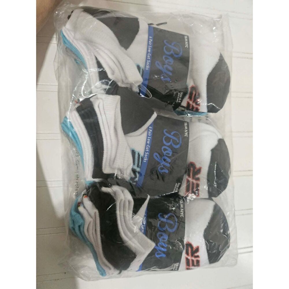 NWT Boys Low Cut Athletic Socks 12 Pair Size 6-8 Black White Blue